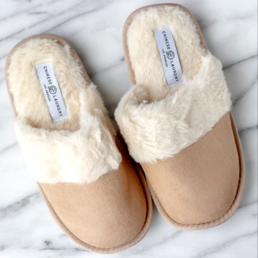 Chinese Laundry Soft Cozy Plush Faux Fur Slippers XS/S NWT